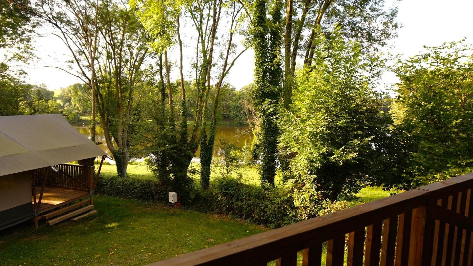 Camping L'Etruyere La Tardiere Екстериор снимка